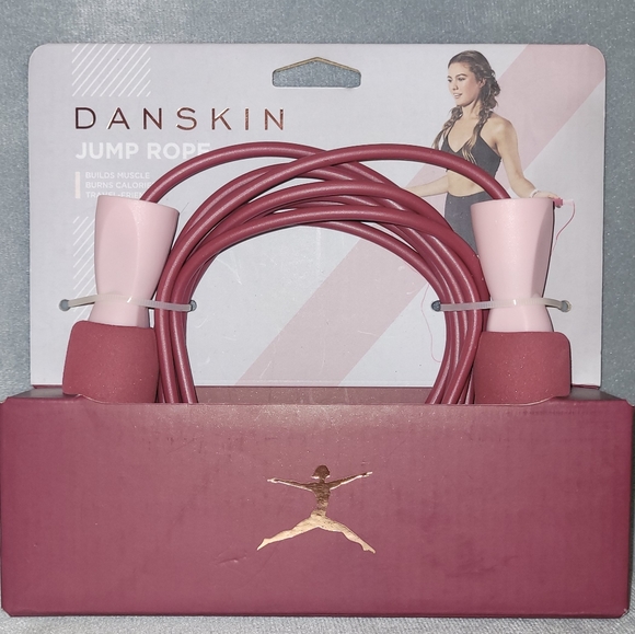 Danskin Other - 💥SALE Danskin jump rope. Lightweight & cushion grip.